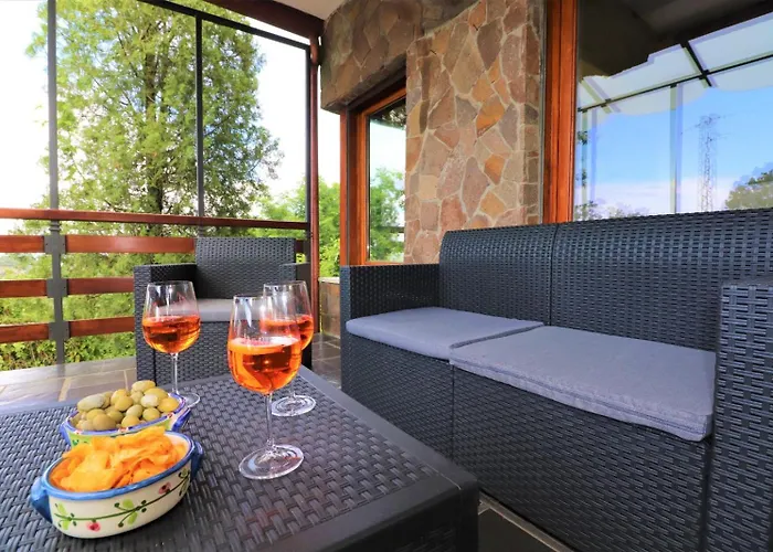 Privata Con Piscina E Biliardo Villa *