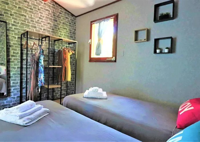 Privata Con Piscina E Biliardo וילה