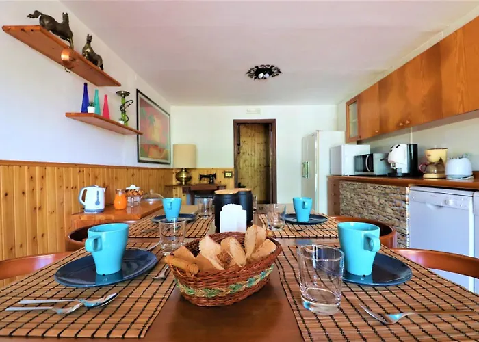 Privata Con Piscina E Biliardo *