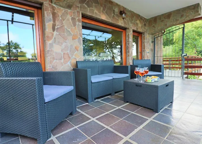 Privata Con Piscina E Biliardo וילה סורנטו