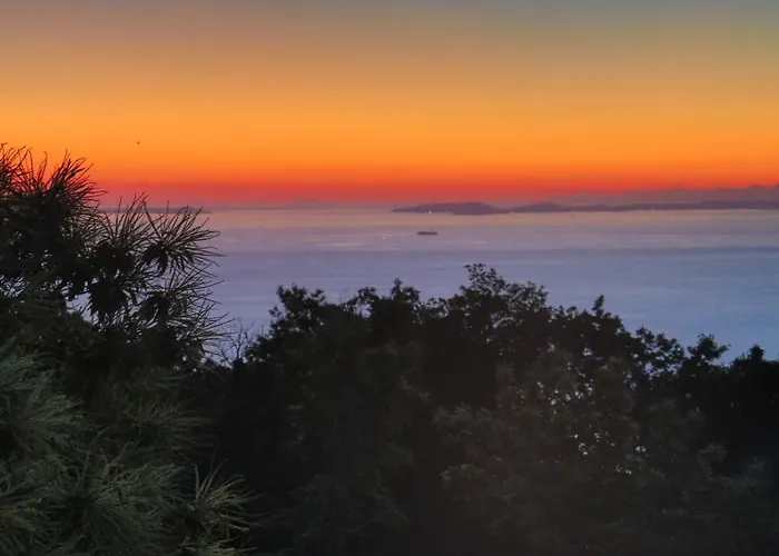 Privata Con Piscina E Biliardo * Сорренто