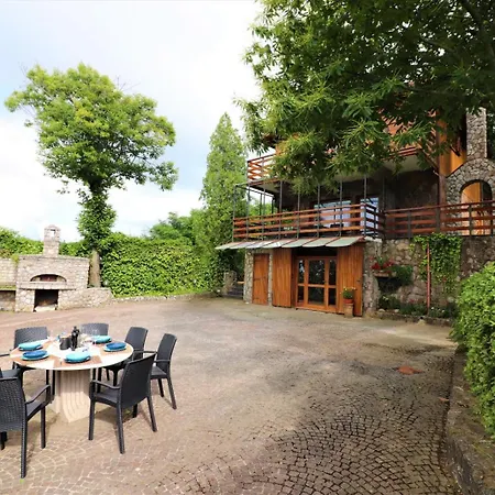 Vila Privata Con Piscina E Biliardo