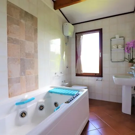 فيلة Privata Con Piscina E Biliardo سورينتو