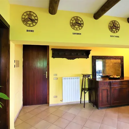 Privata Con Piscina E Biliardo فيلة سورينتو