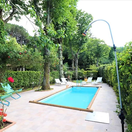 فيلة Privata Con Piscina E Biliardo *