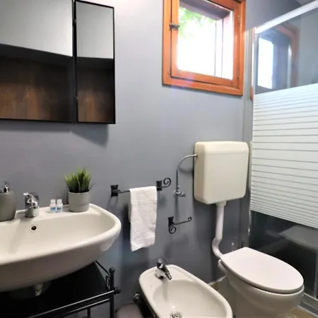 Privata Con Piscina E Biliardo فيلة سورينتو