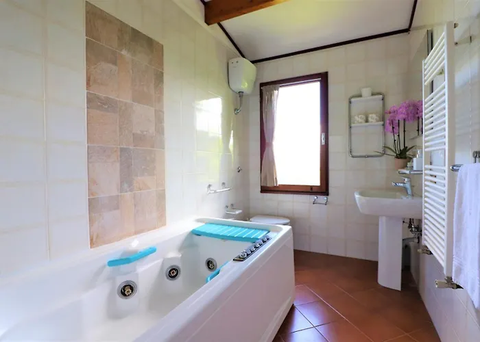 فيلة Privata Con Piscina E Biliardo سورينتو