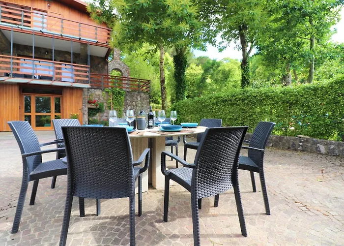 Privata Con Piscina E Biliardo فيلة سورينتو