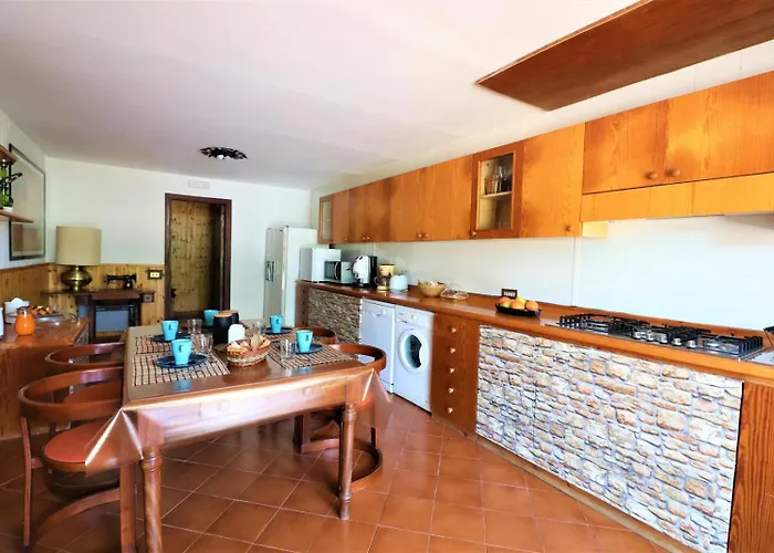 Privata Con Piscina E Biliardo فيلة